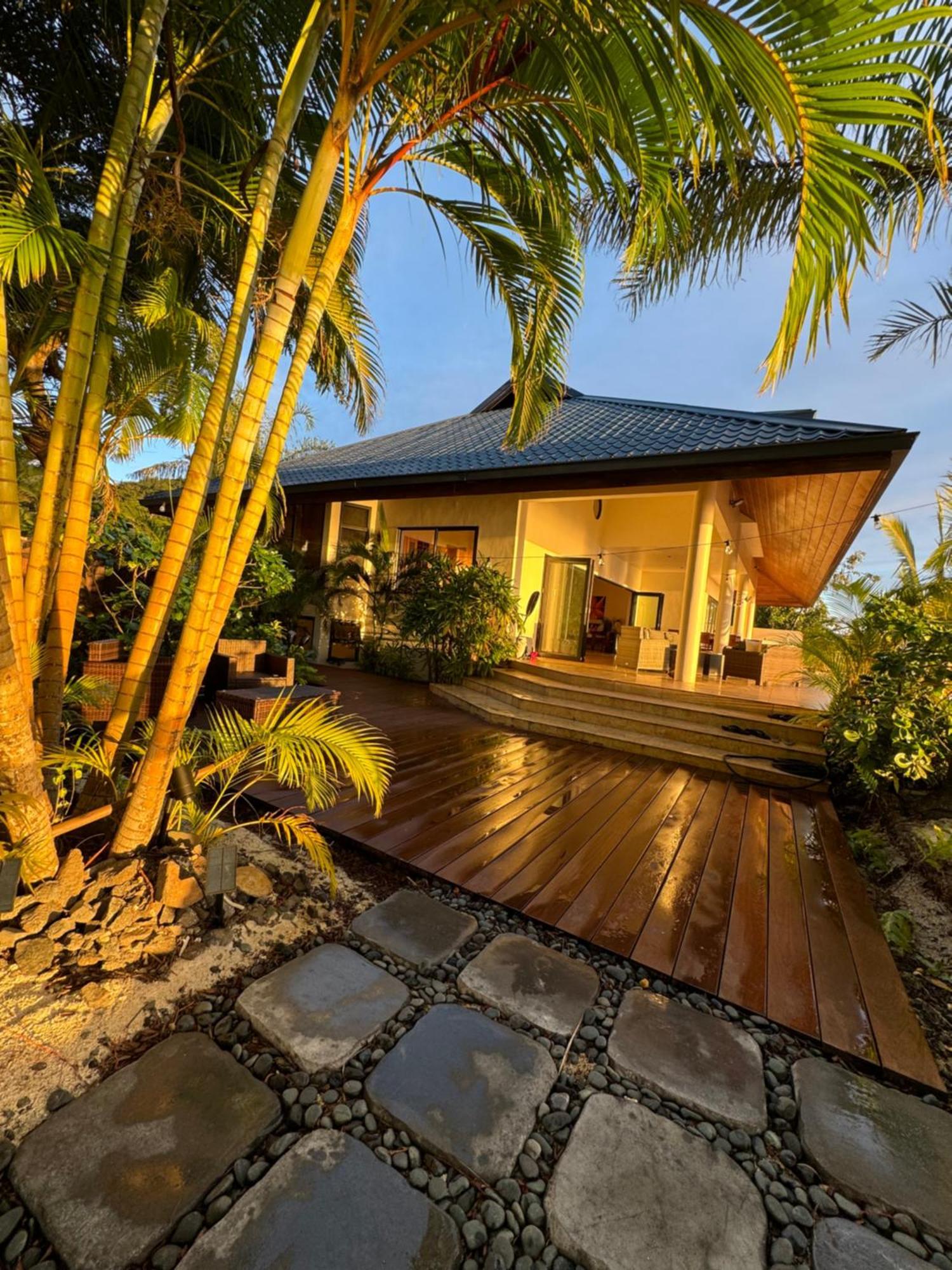 Ocean Breeze Villa Tevaitoa Exterior photo